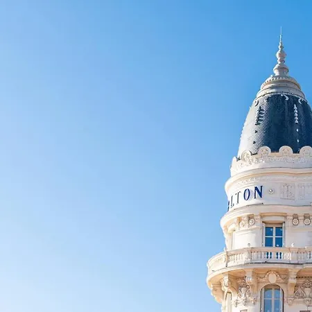 2 Bedroom Croisette Balcony & Sea View Olam Apartment Cannes