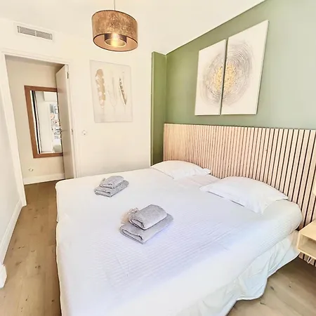 2 Bedroom Croisette Balcony & Sea View Olam Apartment